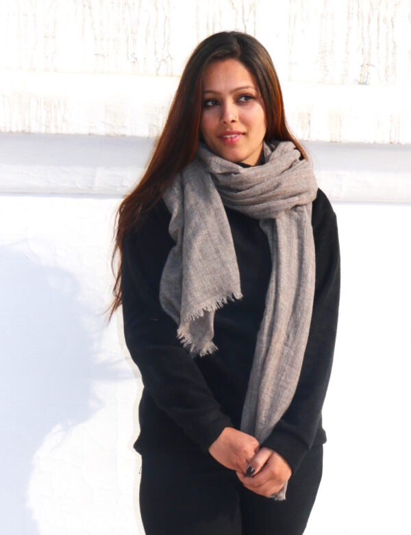 Cashmere – grey / beige - Image 3