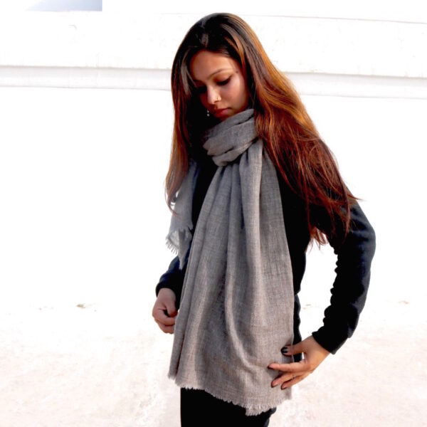 Cashmere – grey / beige - Image 4